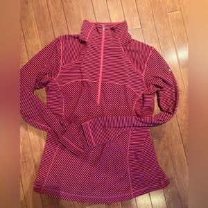 Columbia athletic long sleeve half zip. Size M